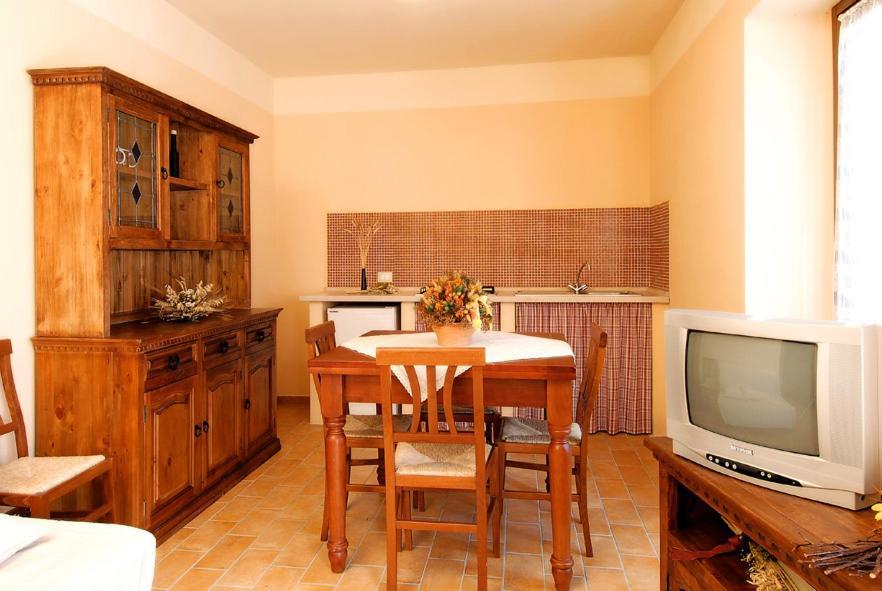 Relais Valguerriera ξενώνας Apecchio Δωμάτιο φωτογραφία